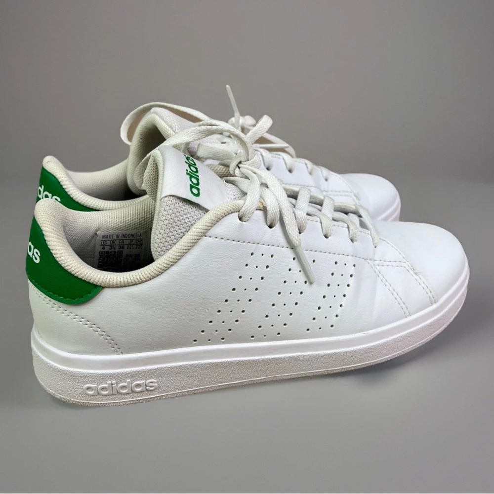 adidas Advantage Base 2.0 Shoes white sneaker shoes with green accents size 4